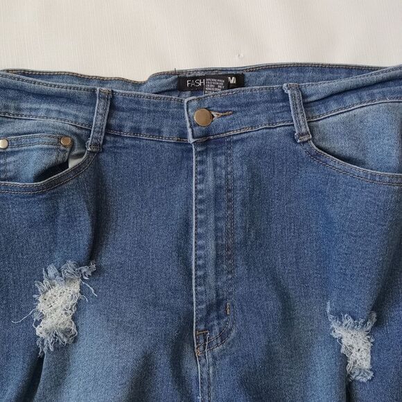 Fashion Nova Women's 1X Blue Medium Denim Wash Distressed Plus Size Skinny Jeans - Picture 10 of 12
